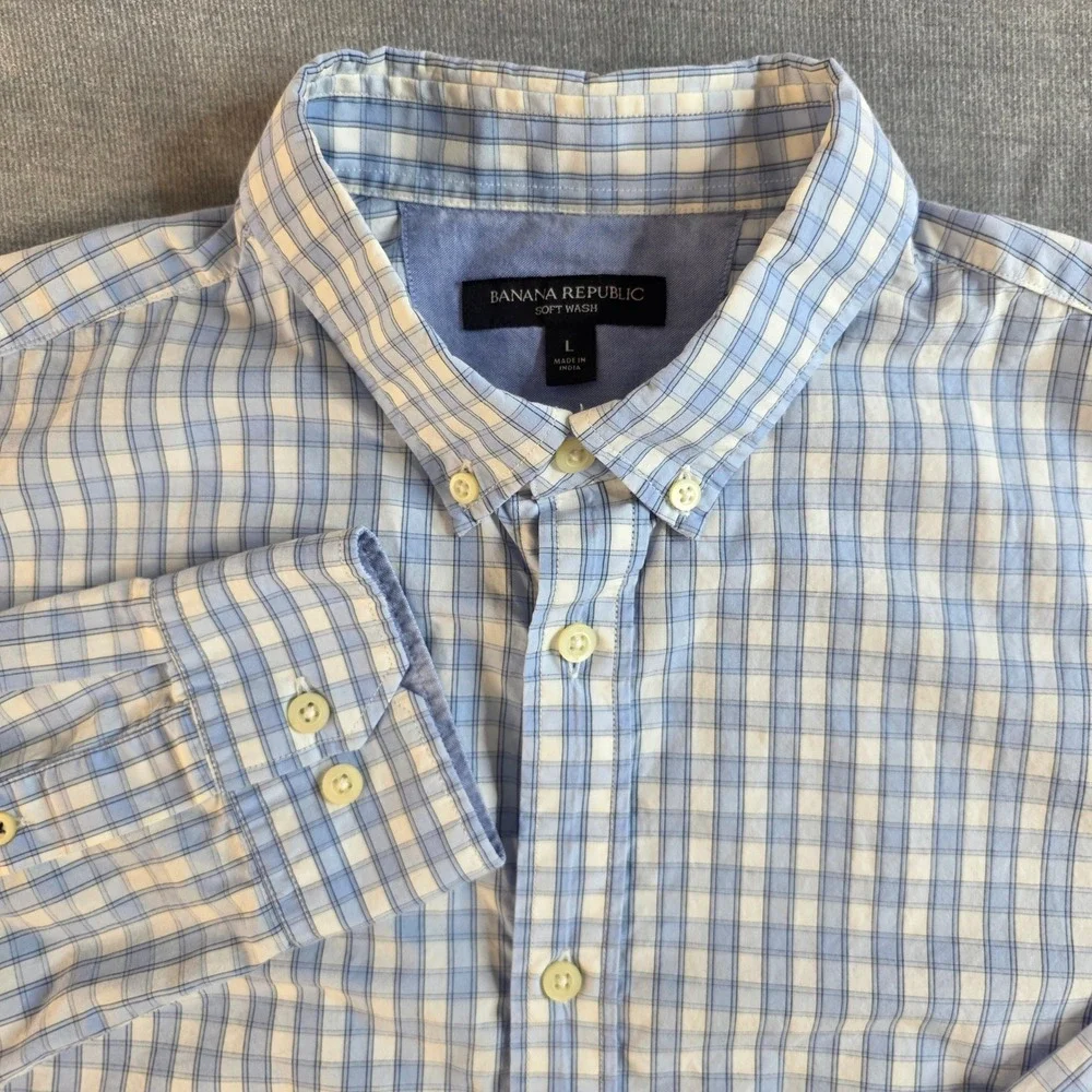 Banana Republic Men's L Blue Plaid Shirt Quiet Luxury Coastal‎ Soft Wash Button